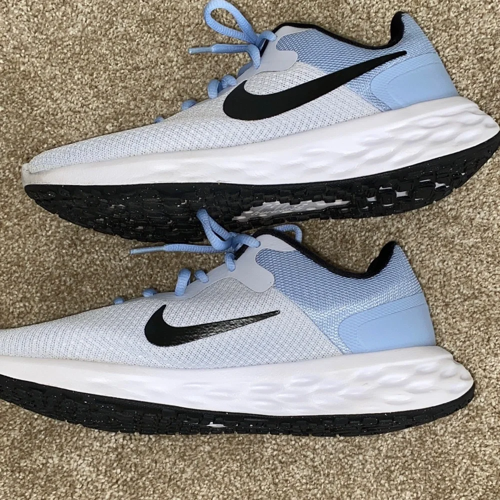 Nike revolution 6 Next Nature Sky Blue and Black Running Shoes. Size7